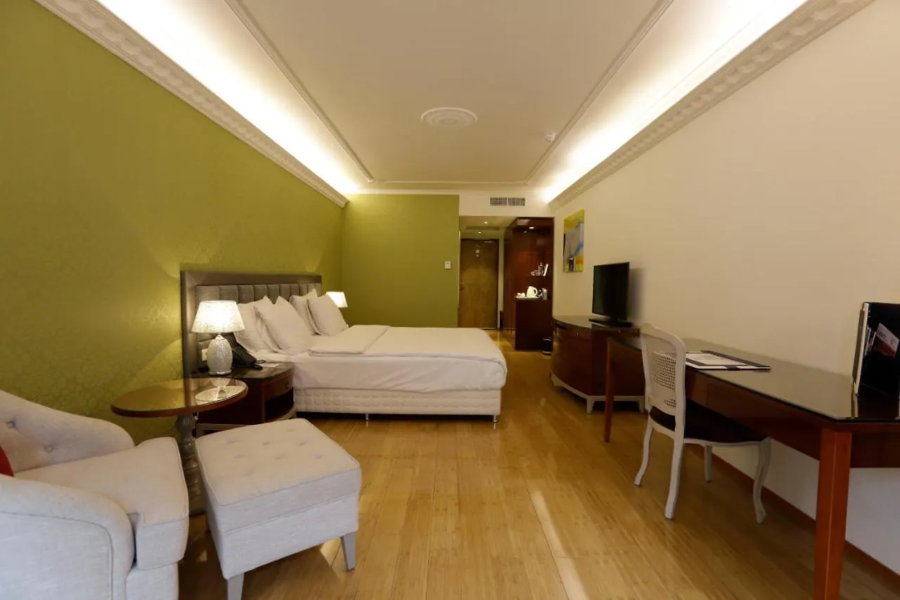 Chasse Hotel Amsterdam 4*,  Netherlands