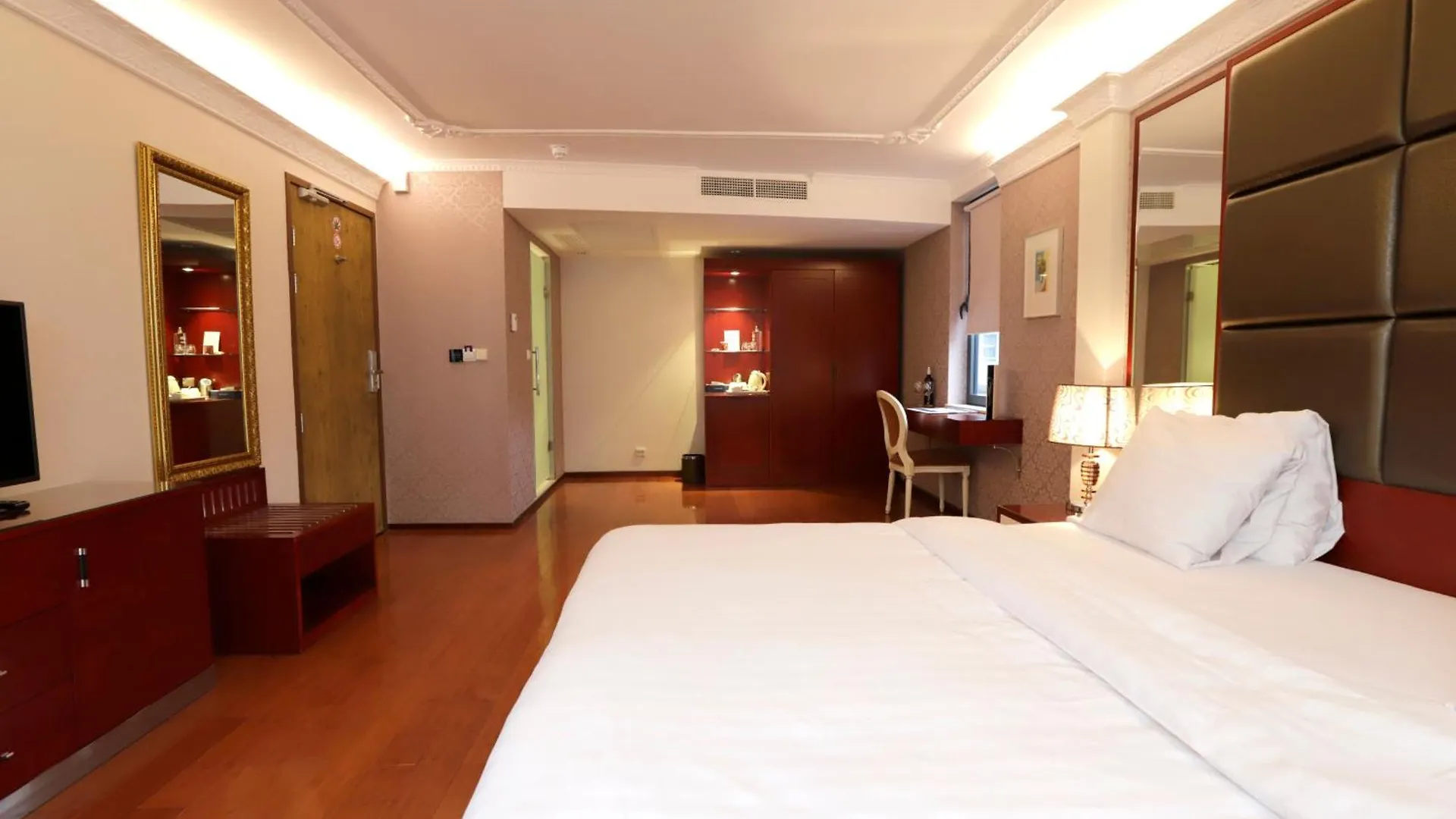 ****  Chasse Hotel Amsterdam Netherlands